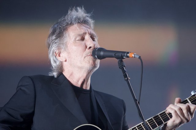 Roger Waters Rocks Coachella