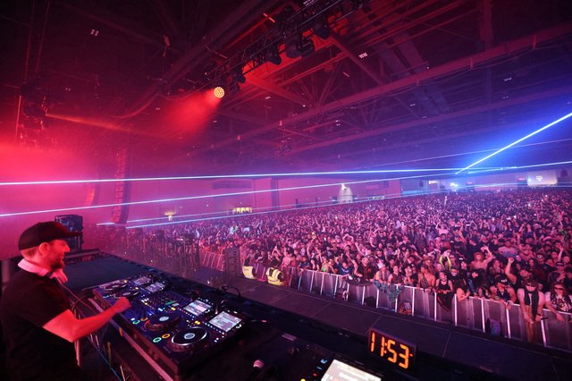 DJ Commands Massive Crowd at Wobbleland 2026