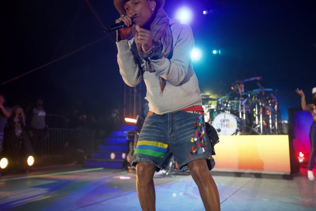Pharrell Williams Lights up Coachella