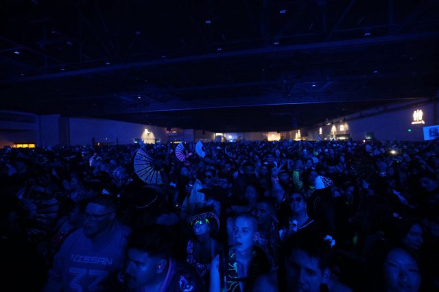 Massive Indoor Crowd Pulses at Wobbleland 2026