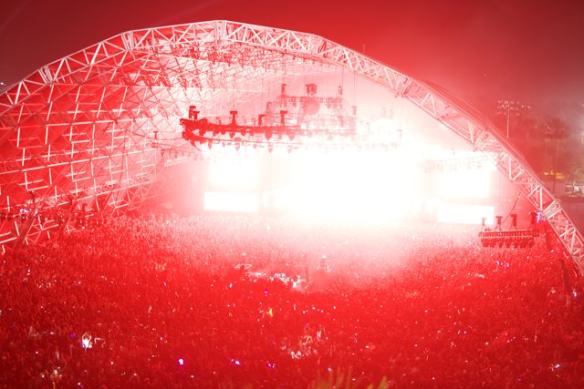 Red Lights and a Roaring Crowd at Coachella