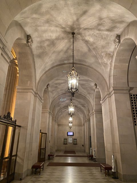 Vault Ceilings and Chandeliers: The Beauty of Philadelphia City Hall