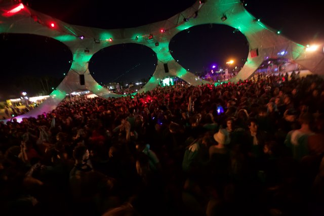 Green Lights and Grooving Crowds at Coachella