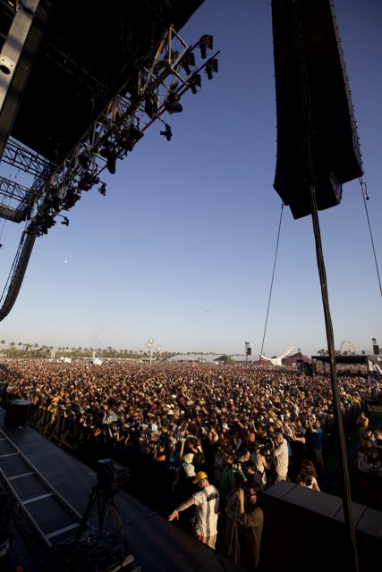 Coachella 2011: Rockin' with the Crowd