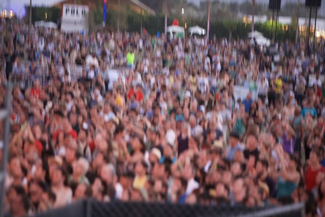 Coachella 2011 - A Sea of People