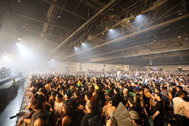 Massive EDM Crowd Packed at Wobbleland 2026