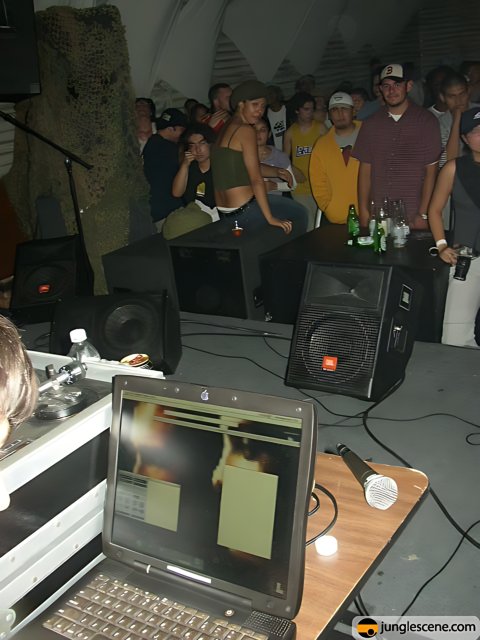 DJ Laptop Performance
