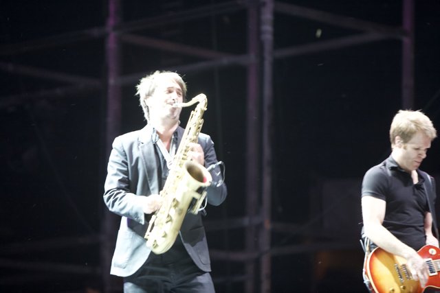 Saxophone Duo Shines at Coachella