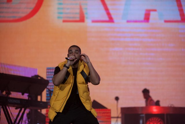 Drake's Solo Performance at the O2 Arena