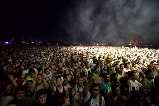 Coachella 2011: A Night Sky Filled with Music and People