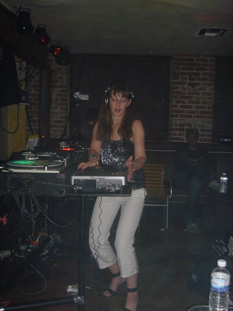 DJ Queen