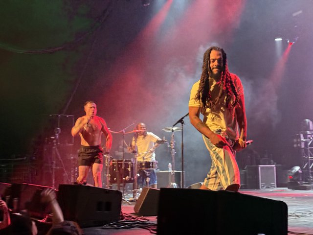 Energetic Rhythms at Twilight