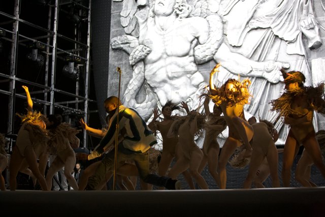 Dancers Take the Stage with Larger-Than-Life Sculpture