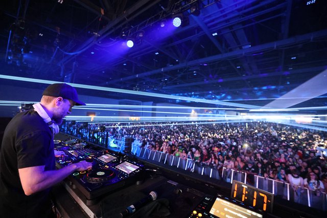DJ Commands Massive Crowd at Wobbleland 2026