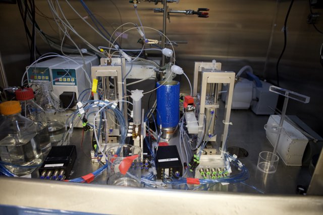 Cutting-edge Micro Bio Chip Lab