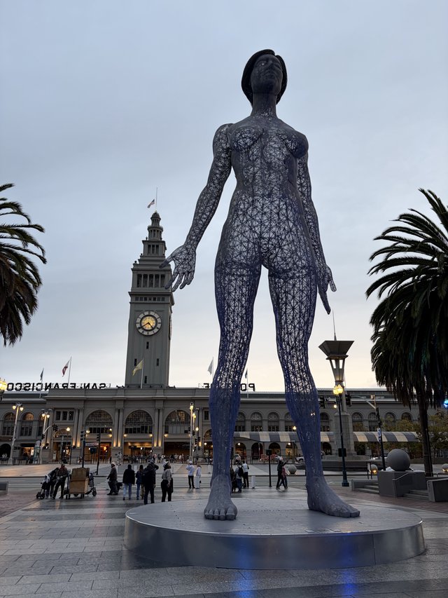 Towering Wire Mesh Sculpture at San Francisco's Ferry Building