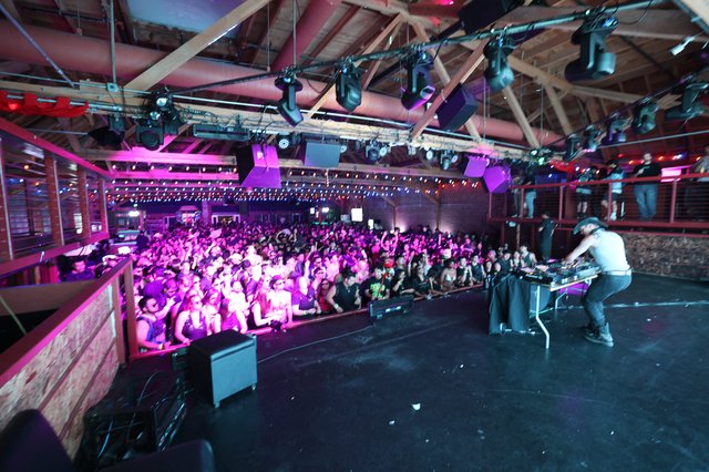 DJ Ignites Packed Crowd at Wobbleland Festival 2026
