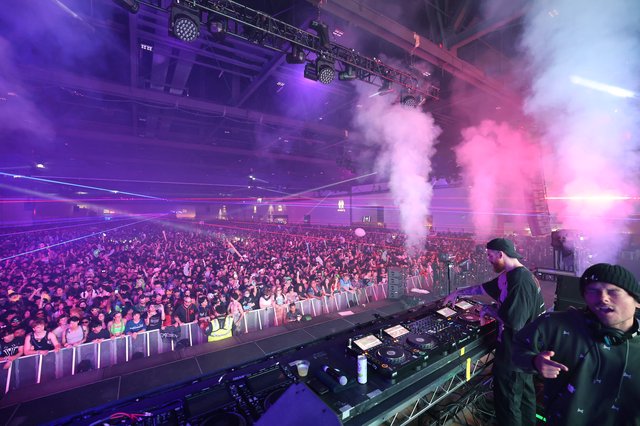 Wobbleland 2026: DJ Duo Commands Massive Indoor Crowd