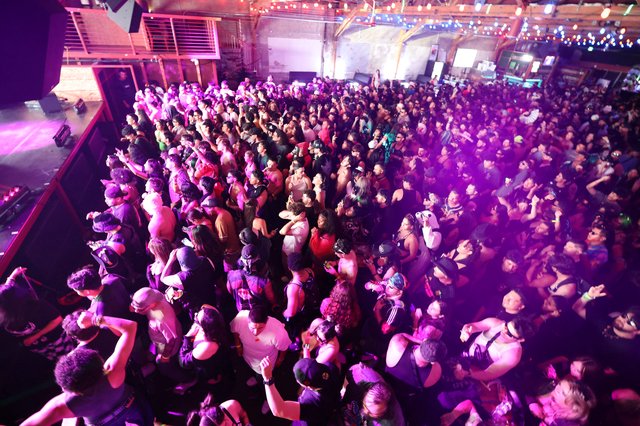 Massive Dance Crowd Surges at Wobbleland 2026