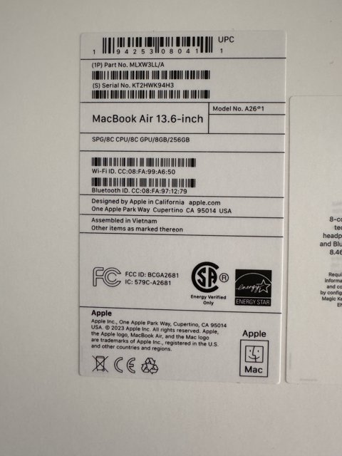 Unboxing Details: MacBook Air Edition