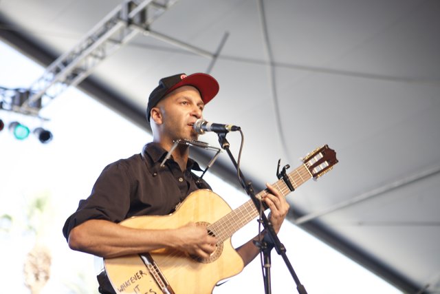 Acoustic Set with Tom Morello