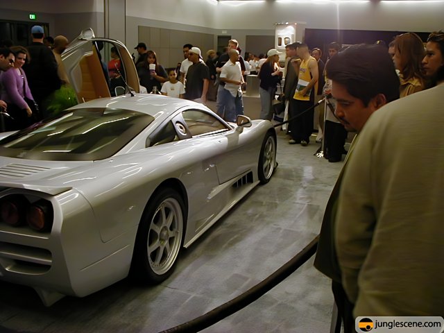 White Sports Car Steals the Show at LA Auto Show 2002