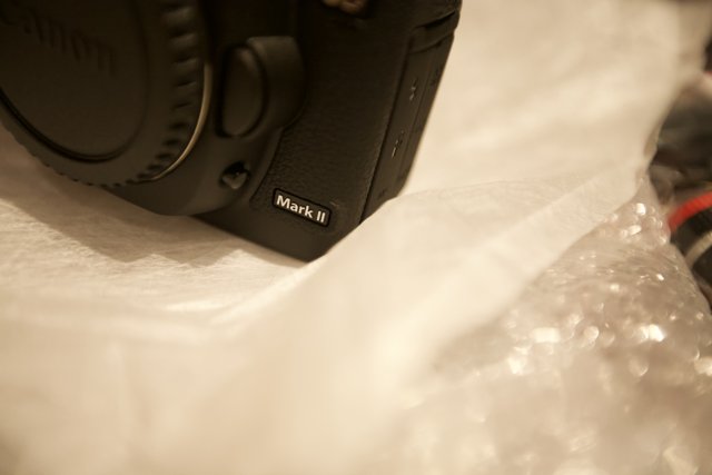 Unboxing the Canon 5D MK II