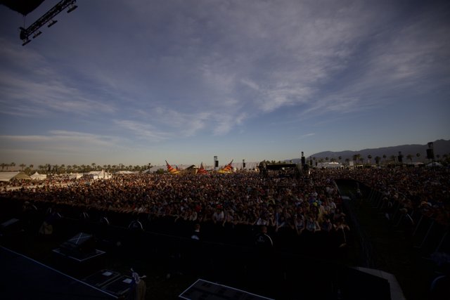 Coachella Crowd Enjoys Outdoor Performance