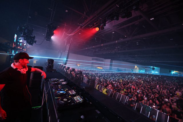 DJ Commands Massive Crowd at Wobbleland 2026
