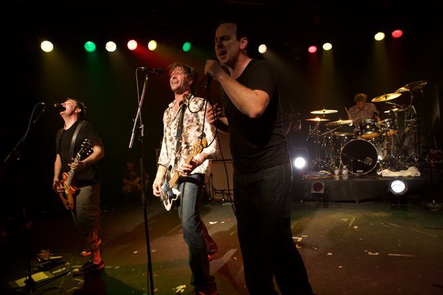 Bad Religion Ignites the Crowd at 2007 Glasshouse Concert