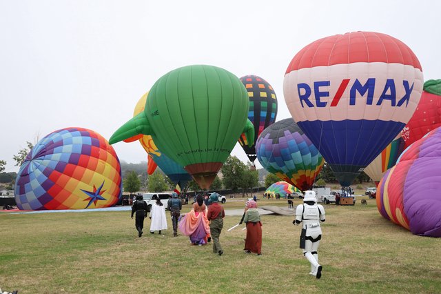 Star Wars Costumed Characters at Hot Air Balloon Festival