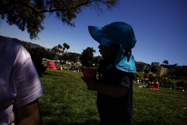 Summer Joy in Delores Park: A Moment of Pure Innocence
