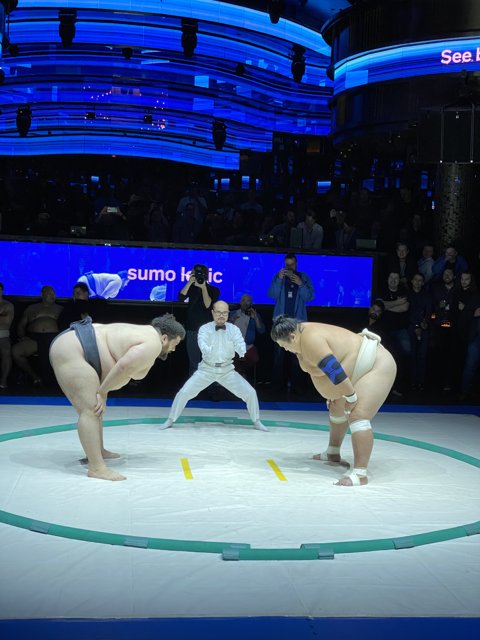 Buyūzan Takeyoshi competes at World Sumo Tournament