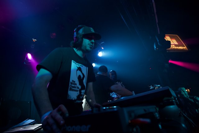DJ Set in the Stateside Nightclub