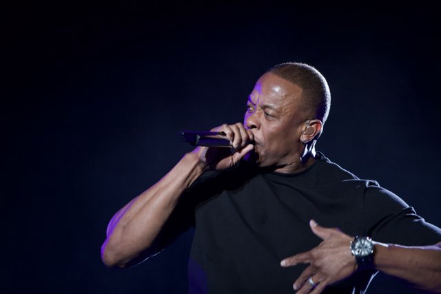 Dr. Dre's Electrifying Solo Performance at Coachella 2012