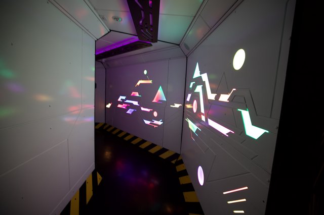 Immersive Digital Art Installation with Geometric Light Projections