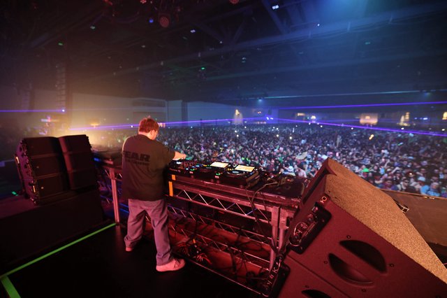 DJ Commands Massive Crowd at Wobbleland 2026