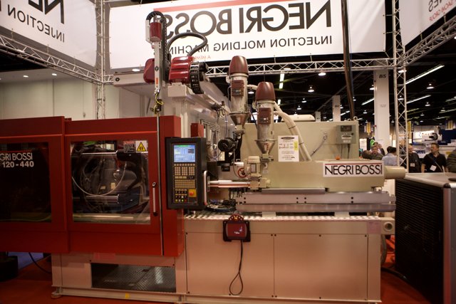 Advanced Lathe Machine for Precise Parts Manufacturing