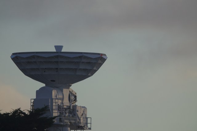 The Sentinel of Pacifica Sky: Grand White Antenna