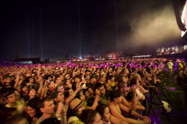 Concertgoers Raise the Roof at Coachella 2011 Friday Night