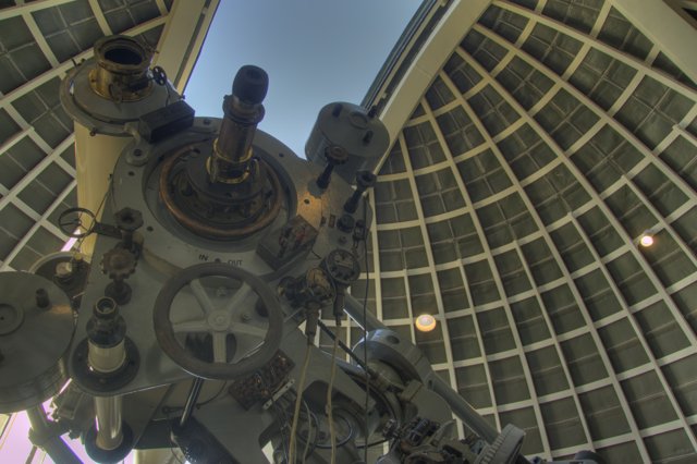 A Majestic Telescope in a Spectacular Planetarium