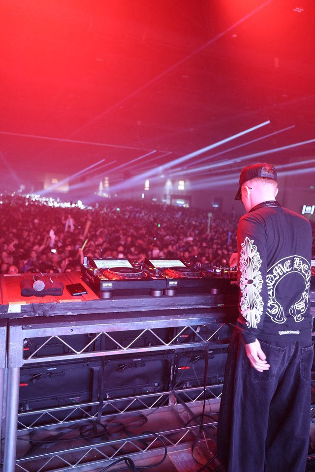DJ Commands Massive Crowd at Wobbleland 2026