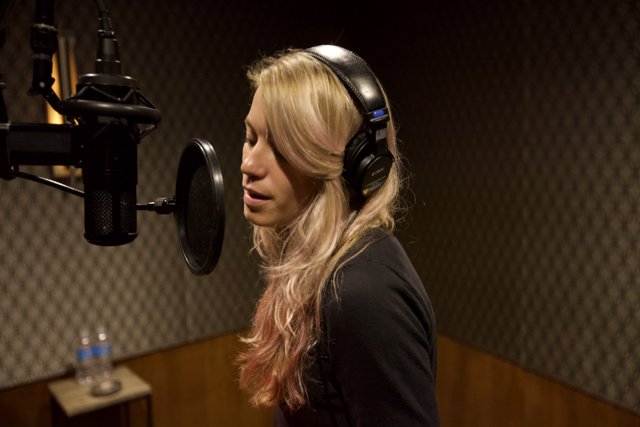 Pink-haired Singer Rocks the Studio