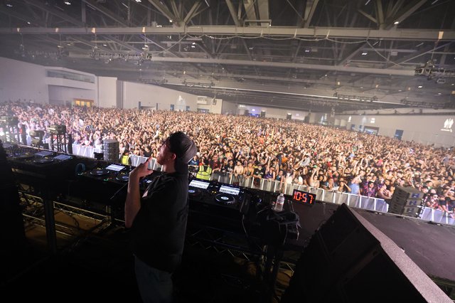 DJ Commands Massive Crowd at Wobbleland 2026