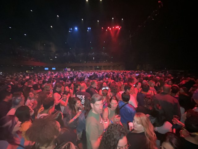 Red Hot Crowd at Bill Graham Civic Auditorium