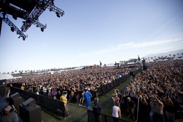 Coachella Crowd Soars High in Music Fest Glory
