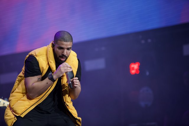 Drake Electrifies the Crowd at Osheaga Music Festival
