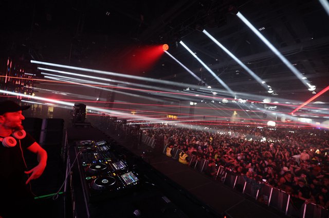 DJ Commands Massive Crowd at Wobbleland 2026
