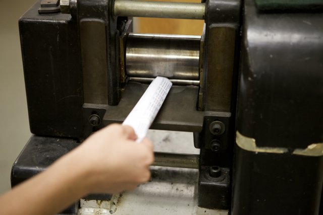 Paper Cutting with Precision Machine