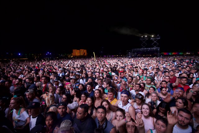 Coachella 2016: A Massive Crowd Under the Night Sky